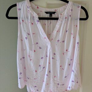 Banana Republic - Pink, floral top